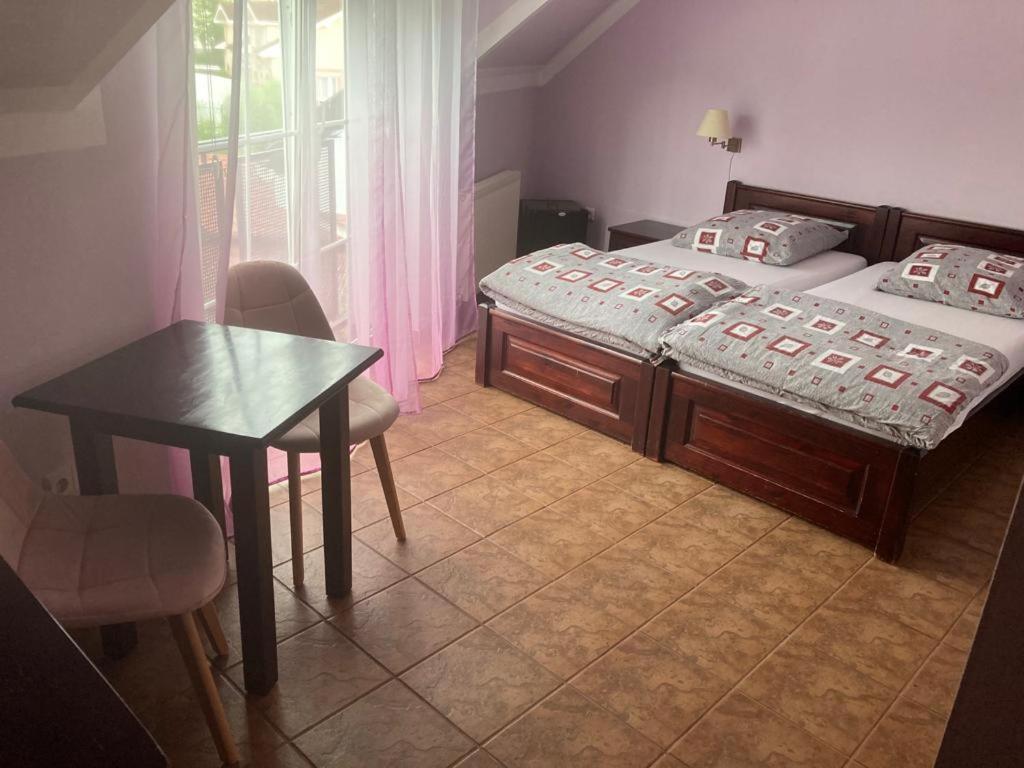 Pod Delfinem Rewal Apartment ภายนอก รูปภาพ