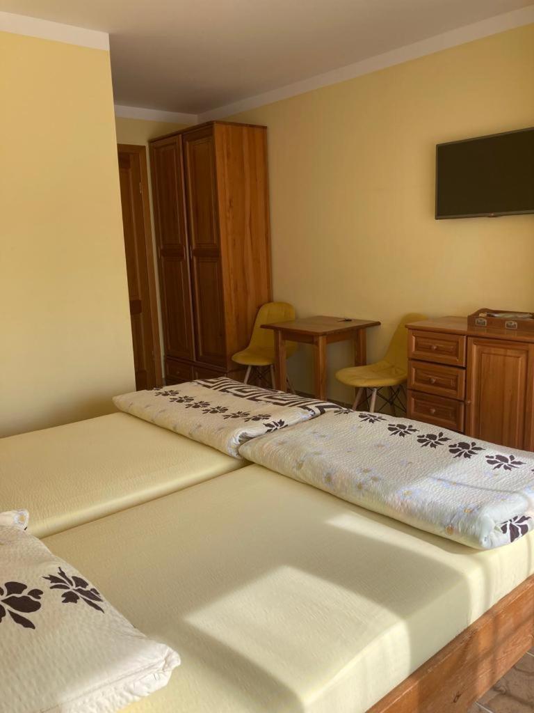 Pod Delfinem Rewal Apartment ภายนอก รูปภาพ