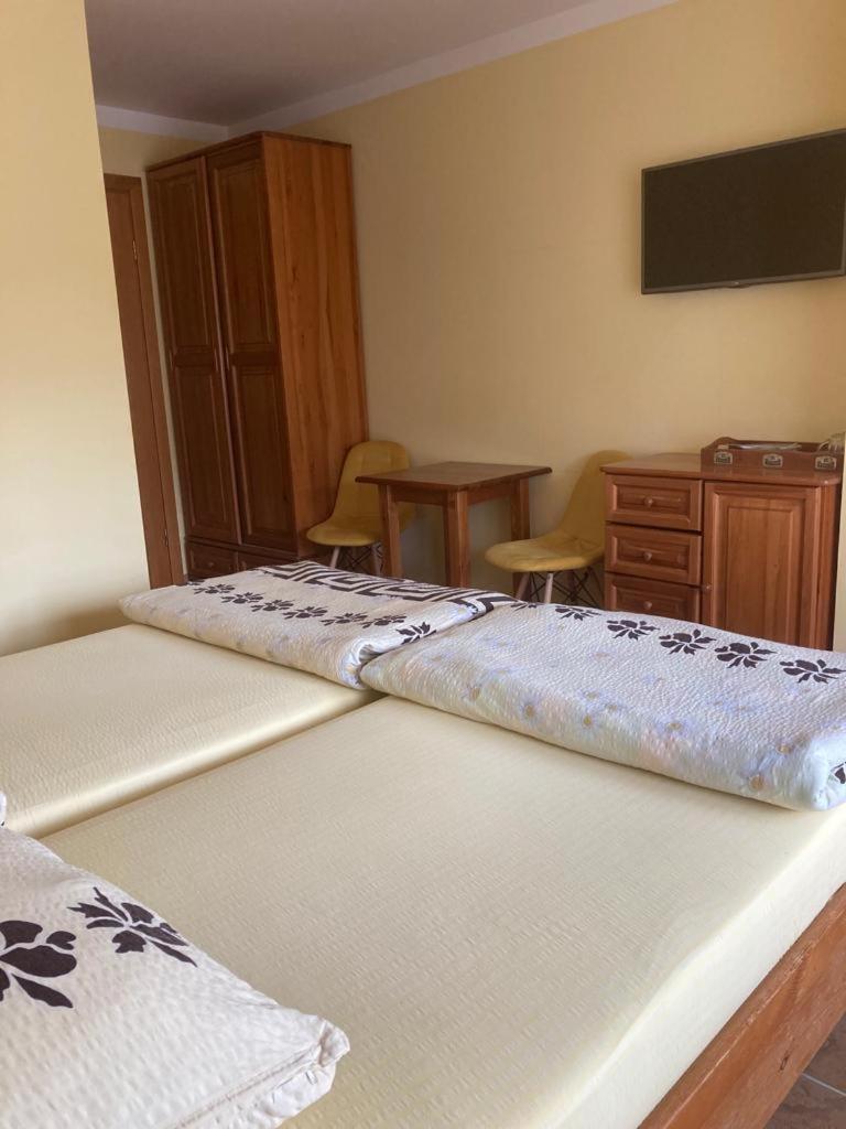 Pod Delfinem Rewal Apartment ภายนอก รูปภาพ