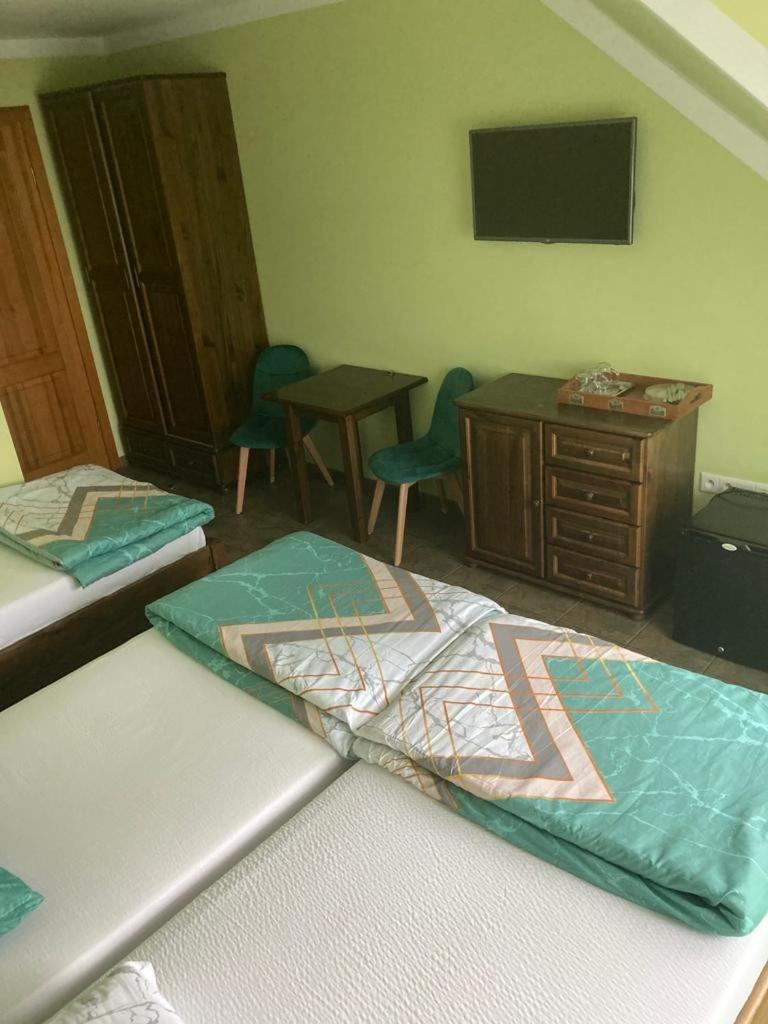 Pod Delfinem Rewal Apartment ภายนอก รูปภาพ