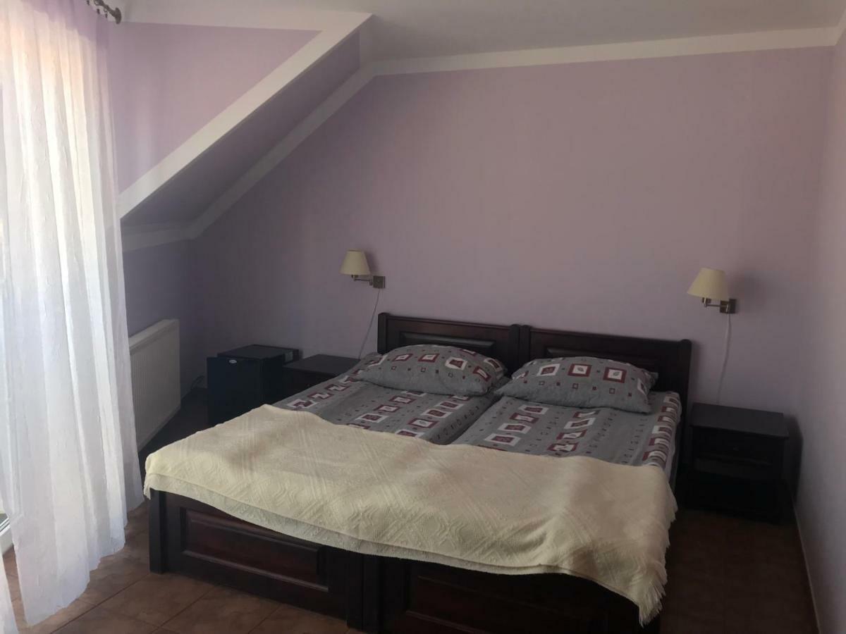 Pod Delfinem Rewal Apartment ภายนอก รูปภาพ